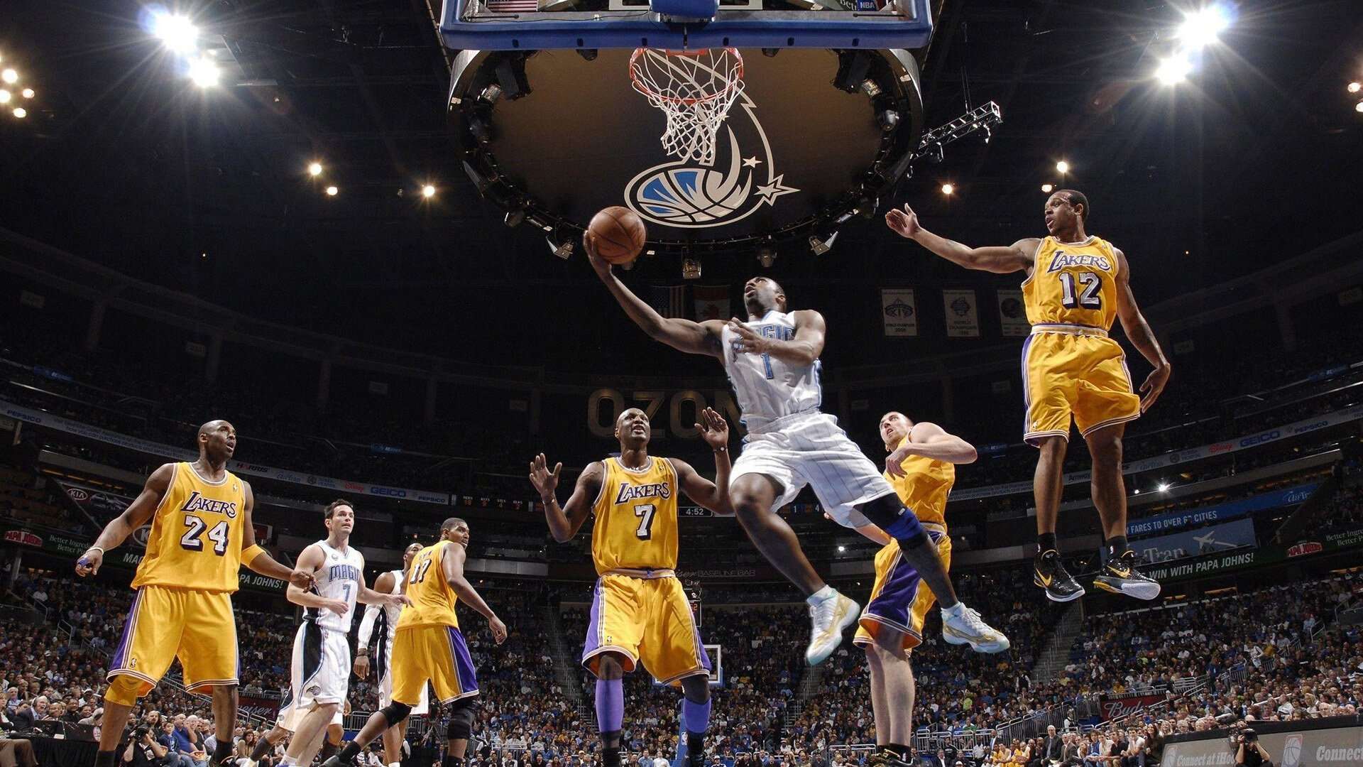 NBA疯狂一夜!东契奇快船之战创历史纪录,独行侠新王登基引全网膜拜